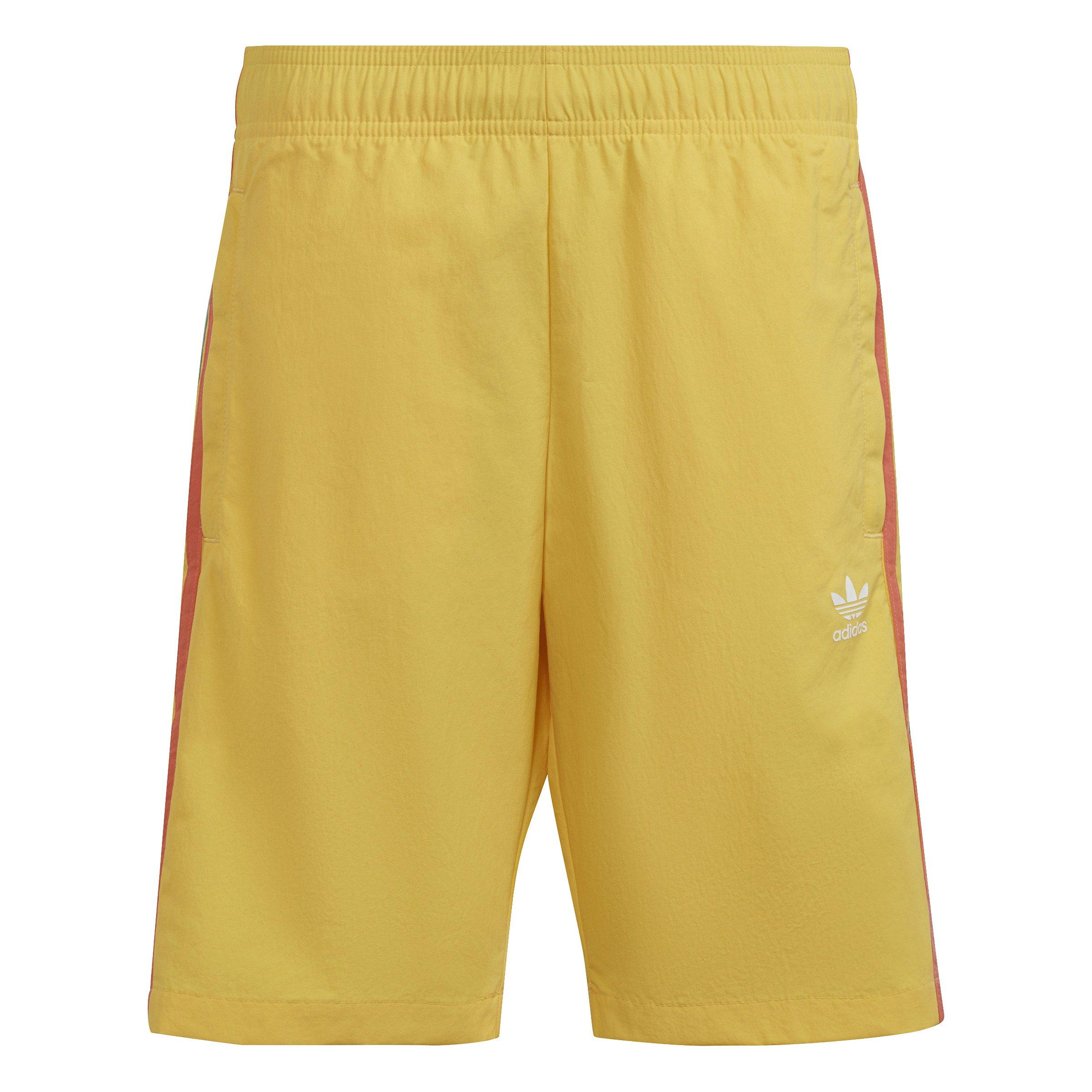 Color: YELLOW