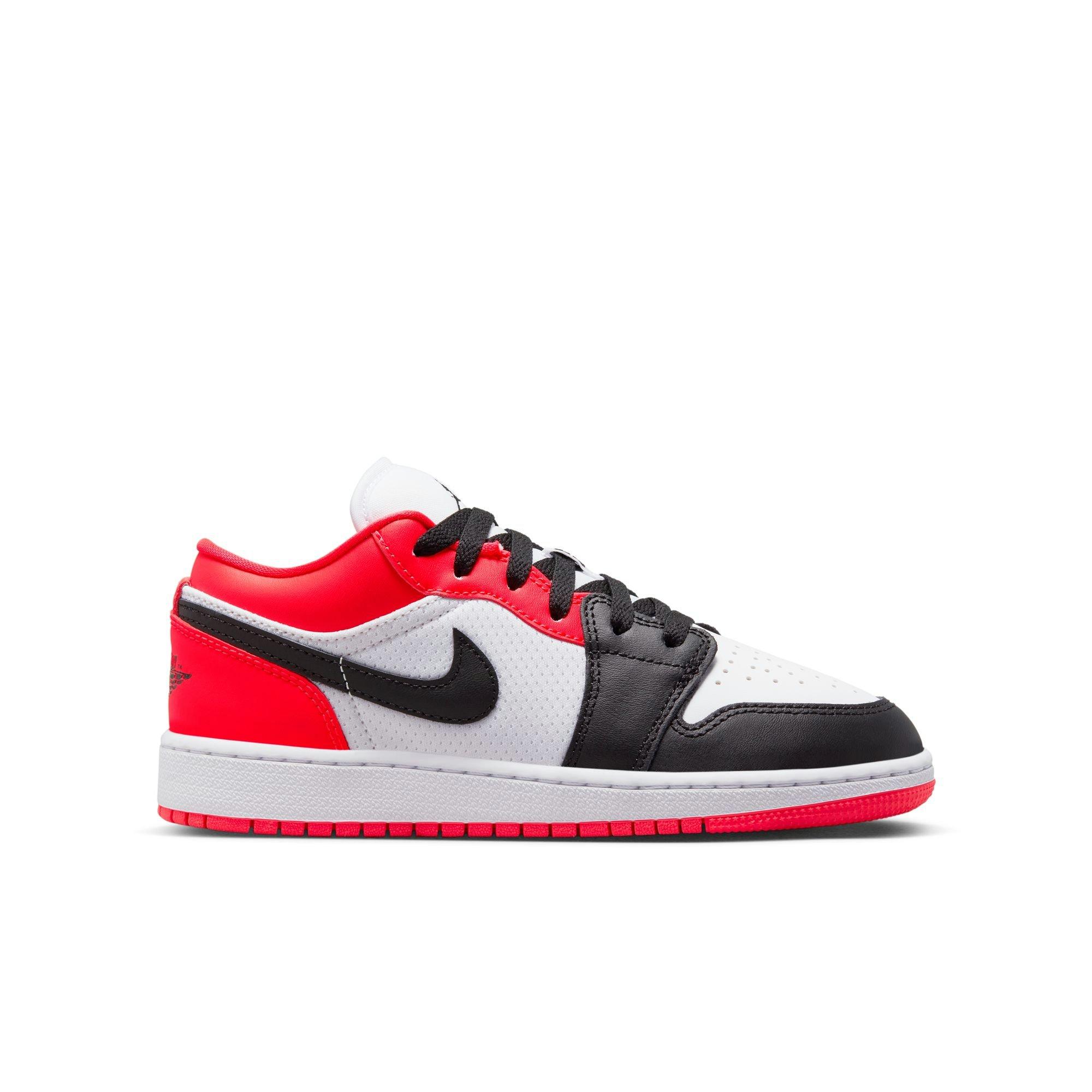 Color: BLACK/WHITE/RED