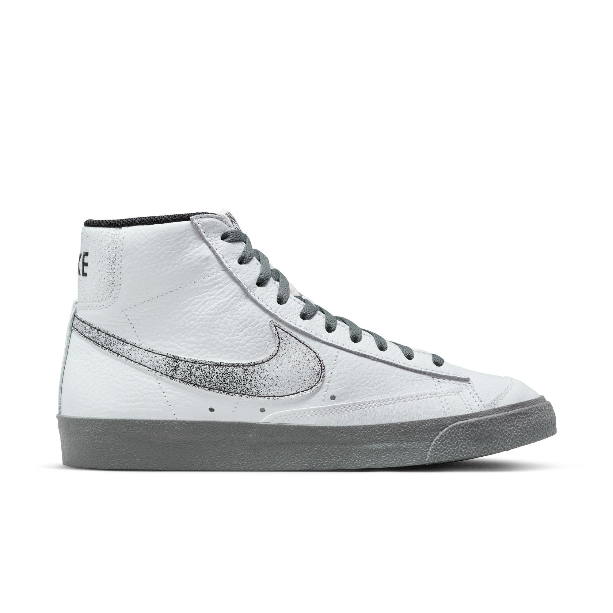 Color: Metallic Grey/White