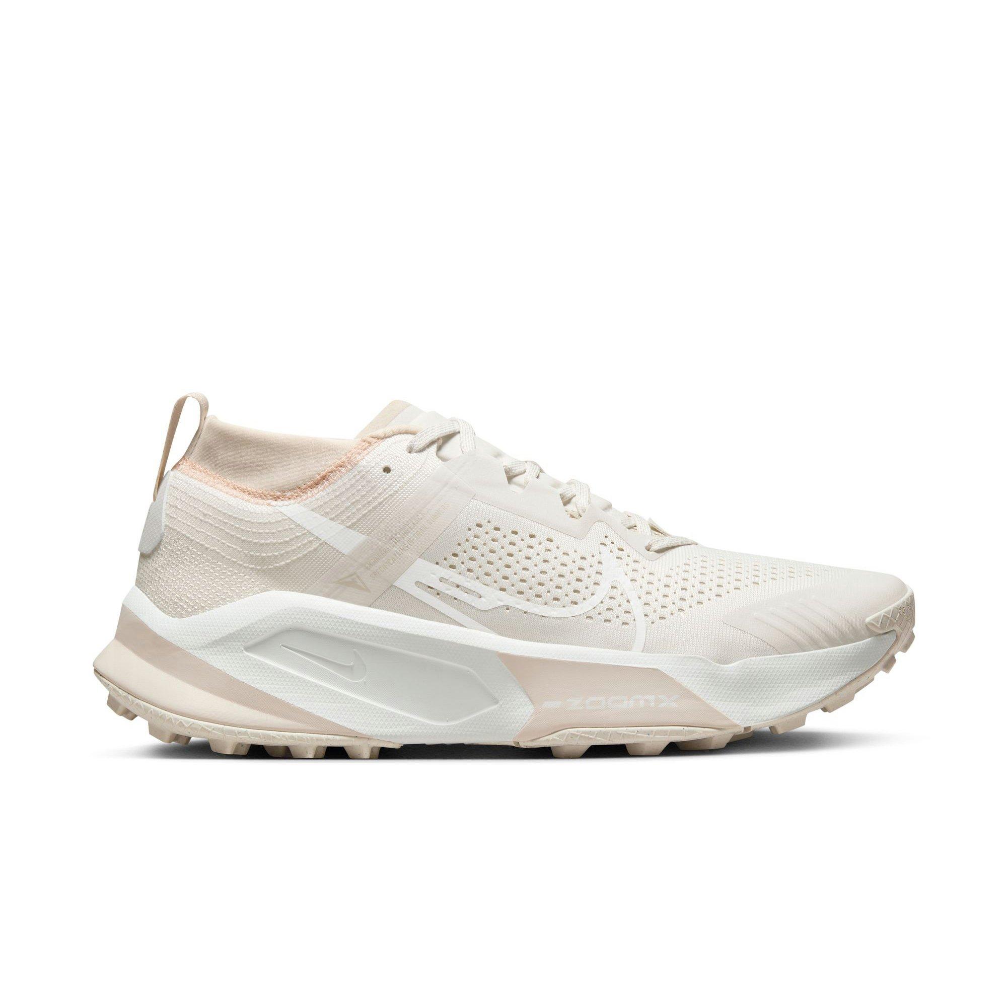 Color: KHAKI