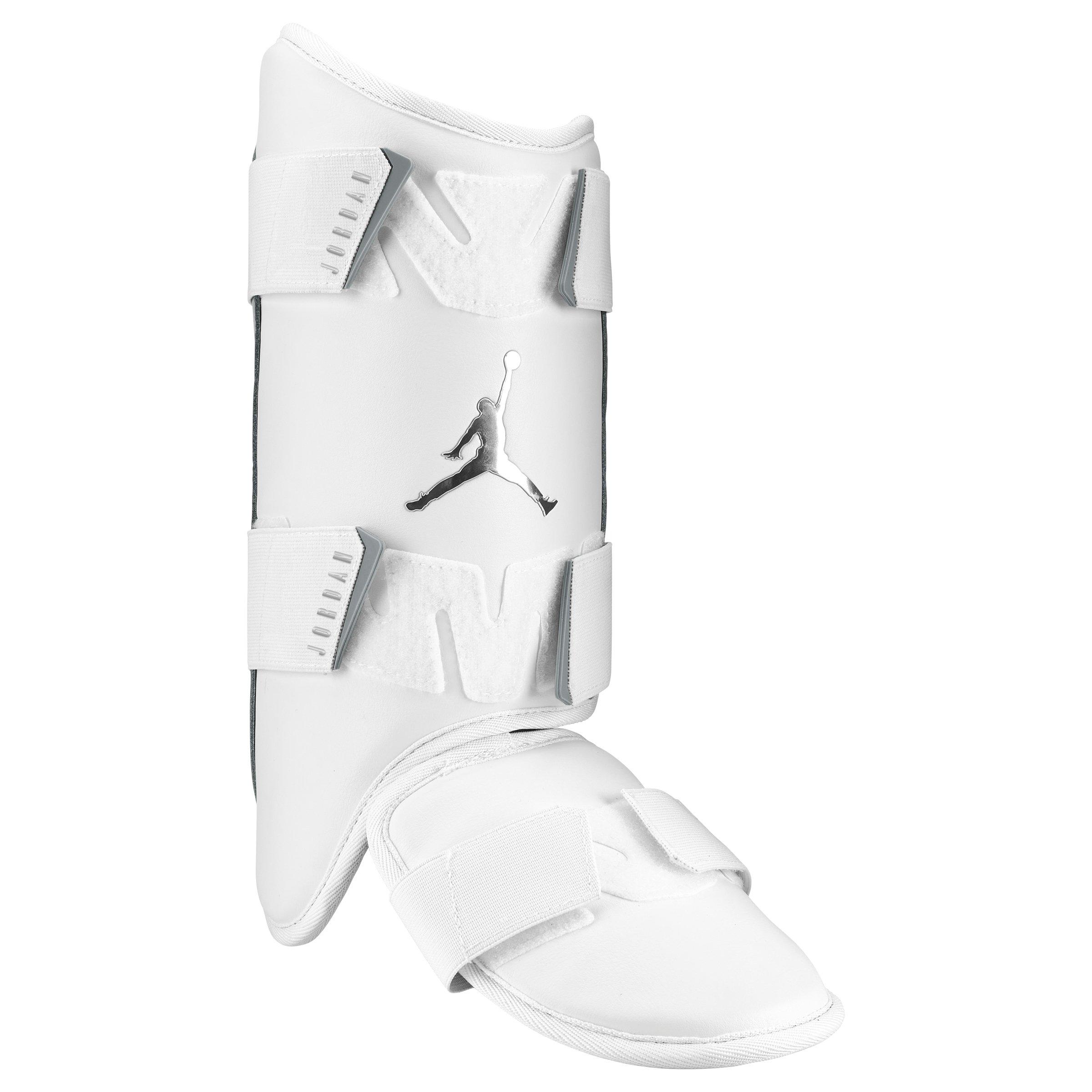 Color: WHITE/SILVER