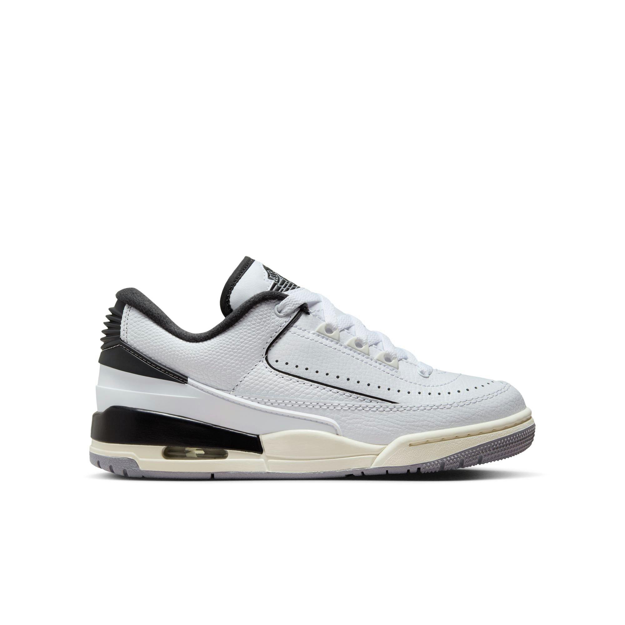 Color: WHITE/BLACK