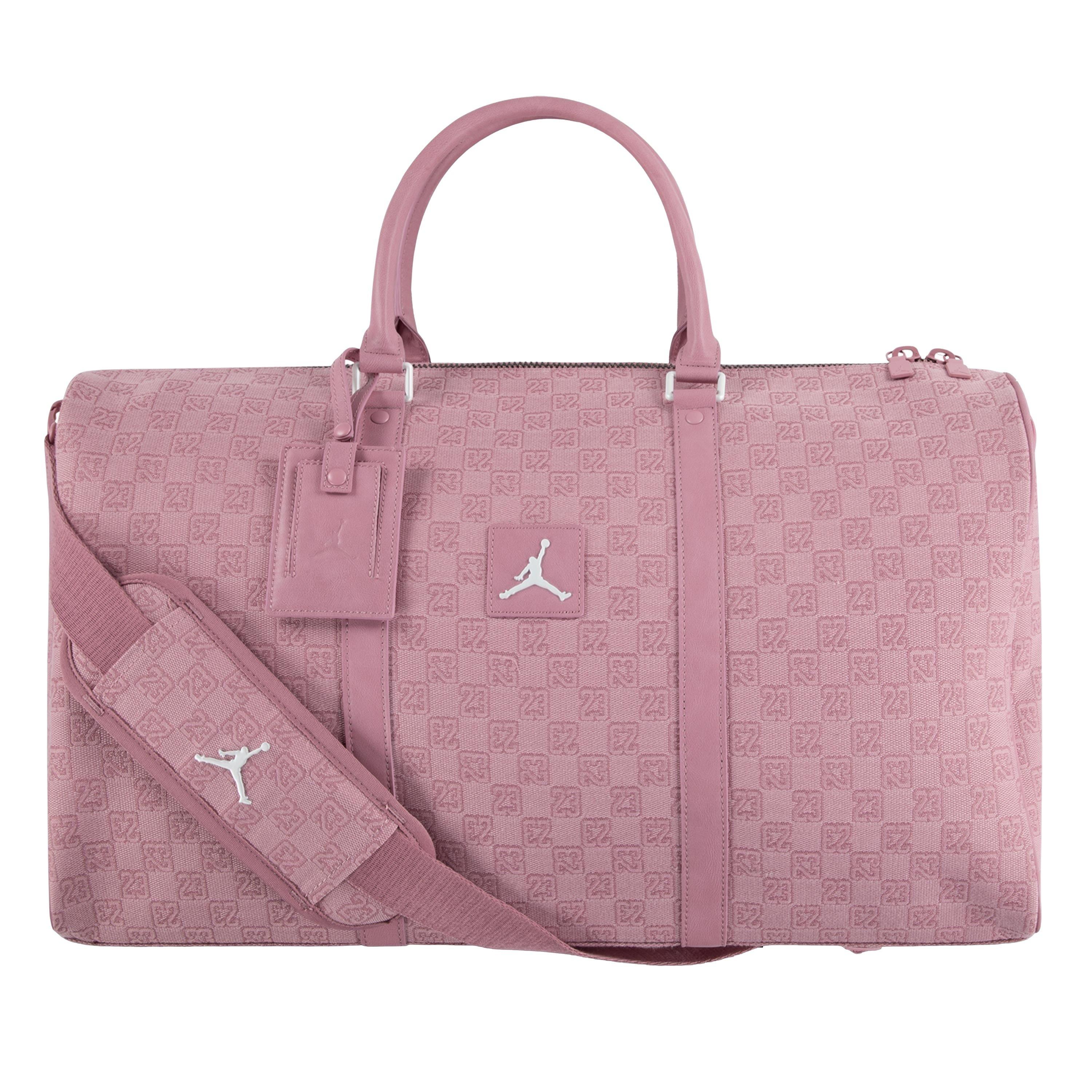 Color: PINK