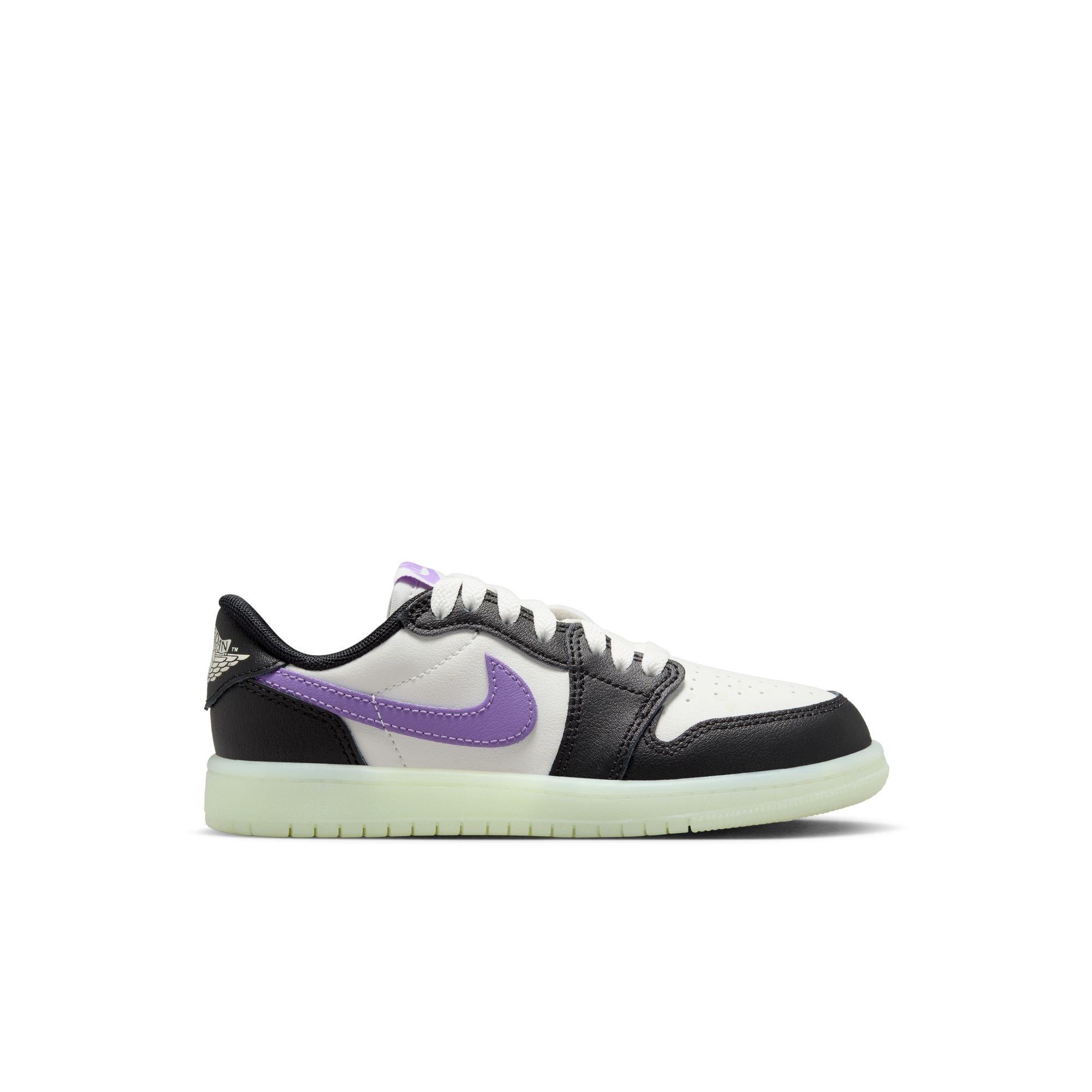 Color: BLACK/BLACK RASPBERRY/VOLT TINT